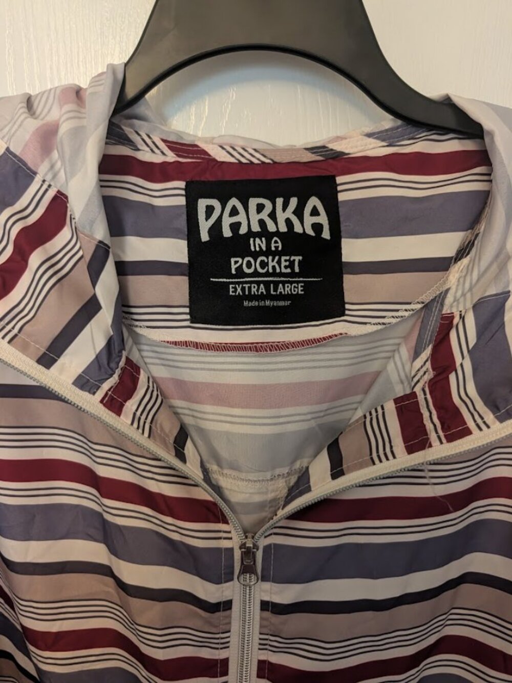 Parka in a Pocket Size XL - Picture 2 of 6